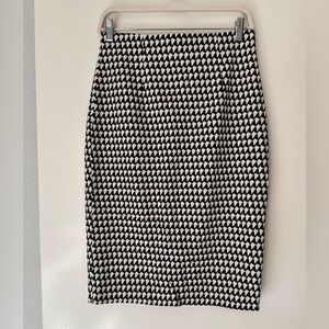 Banana Republic black and white geometric high rise Pencil Skirt